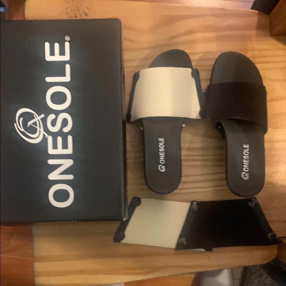 Onesole Black and Cream Interchangeable Sandals